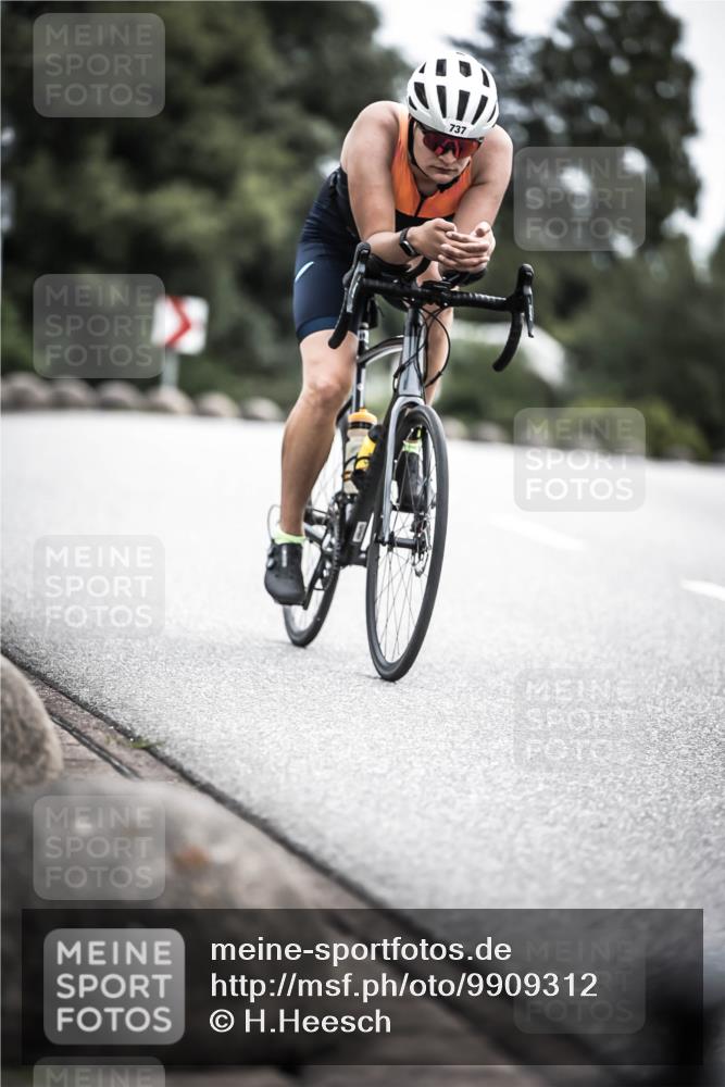 21.06.2026 - 29. Vierlanden-Triathlon H.Heesch http://msf.ph/oto/9909312 21.06.2026 11:53:44 Radfahren 737, 761, 844 meine-sportfotos.de
