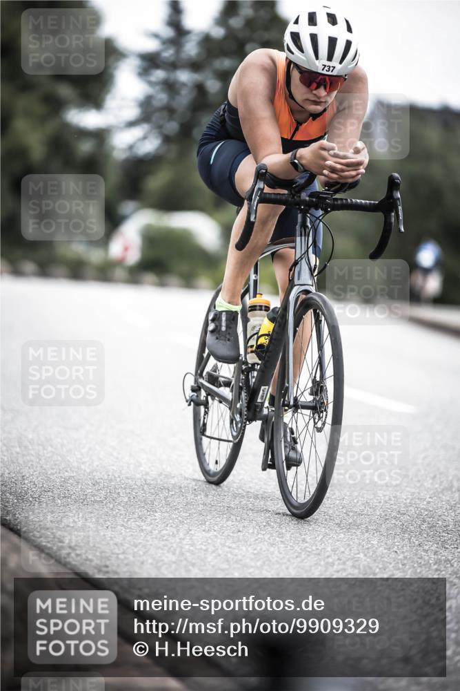 21.06.2026 - 29. Vierlanden-Triathlon H.Heesch http://msf.ph/oto/9909329 21.06.2026 11:53:44 Radfahren 737, 761, 844 meine-sportfotos.de