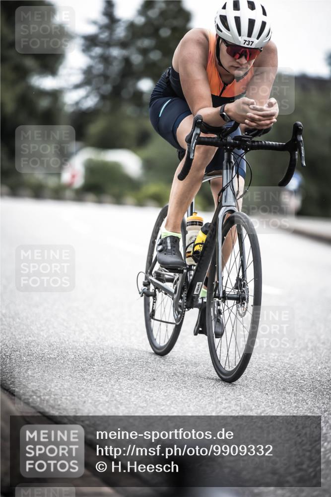 21.06.2026 - 29. Vierlanden-Triathlon H.Heesch http://msf.ph/oto/9909332 21.06.2026 11:53:44 Radfahren 737, 761, 844 meine-sportfotos.de