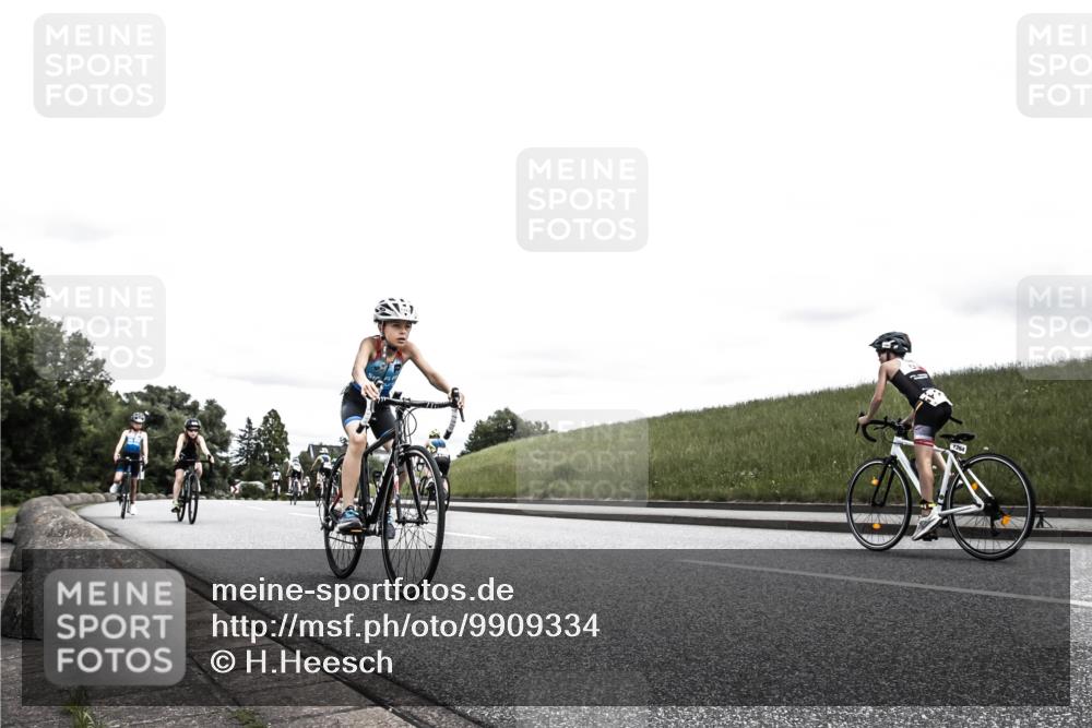 21.06.2026 - 29. Vierlanden-Triathlon H.Heesch http://msf.ph/oto/9909334 21.06.2026 14:56:42 Radfahren 1313, 1325 meine-sportfotos.de