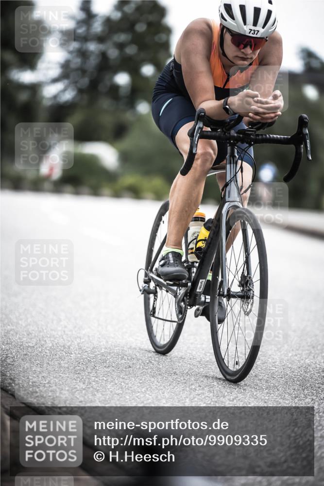 21.06.2026 - 29. Vierlanden-Triathlon H.Heesch http://msf.ph/oto/9909335 21.06.2026 11:53:44 Radfahren 737, 761, 844 meine-sportfotos.de