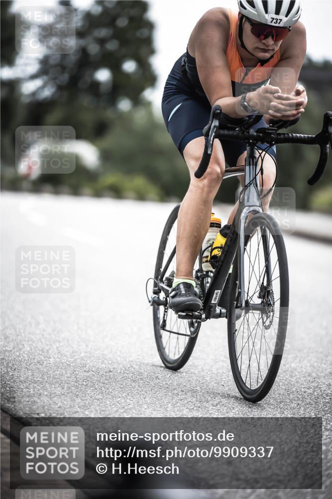21.06.2026 - 29. Vierlanden-Triathlon H.Heesch http://msf.ph/oto/9909337 21.06.2026 11:53:44 Radfahren 737, 761, 844 meine-sportfotos.de