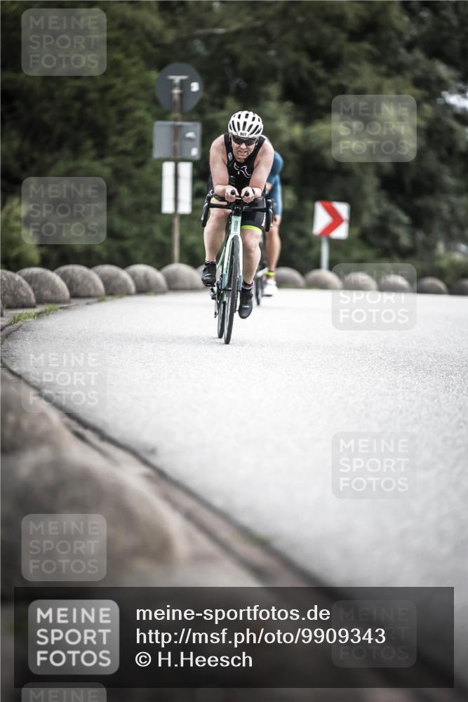 21.06.2026 - 29. Vierlanden-Triathlon H.Heesch http://msf.ph/oto/9909343 21.06.2026 11:54:13 Radfahren 91, 798, 807, 892 meine-sportfotos.de