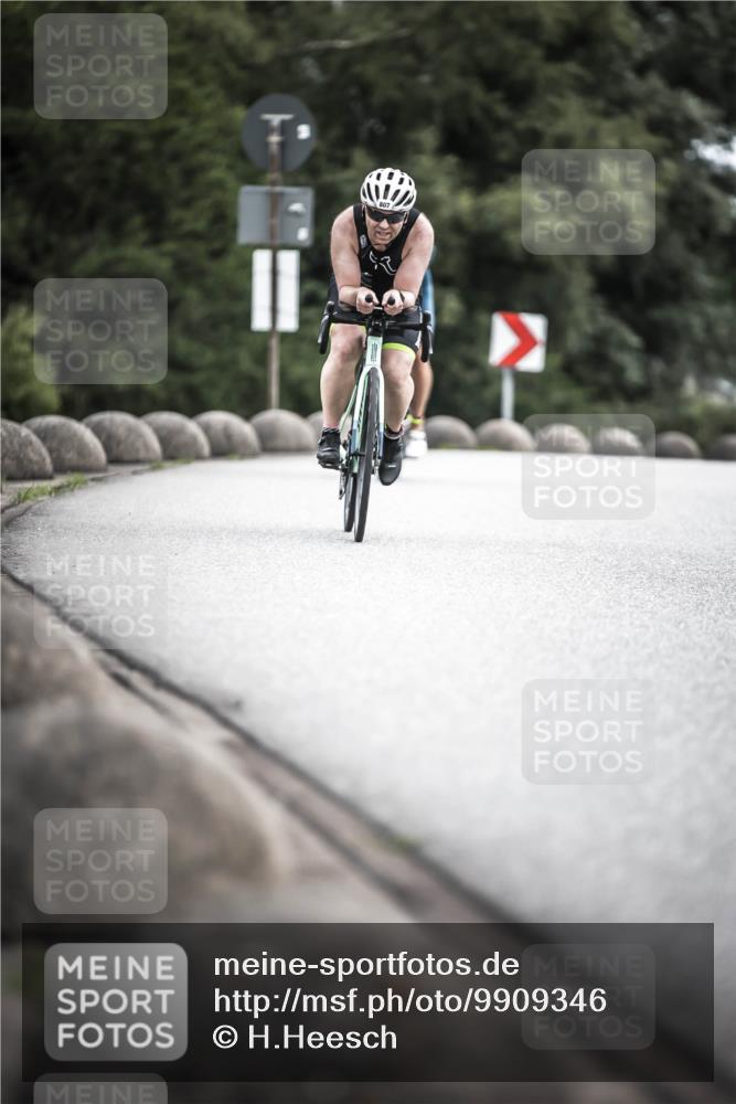 21.06.2026 - 29. Vierlanden-Triathlon H.Heesch http://msf.ph/oto/9909346 21.06.2026 11:54:13 Radfahren 91, 798, 807, 892 meine-sportfotos.de