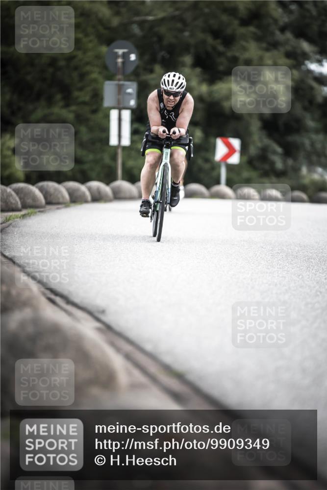 21.06.2026 - 29. Vierlanden-Triathlon H.Heesch http://msf.ph/oto/9909349 21.06.2026 11:54:13 Radfahren 91, 798, 807, 892 meine-sportfotos.de