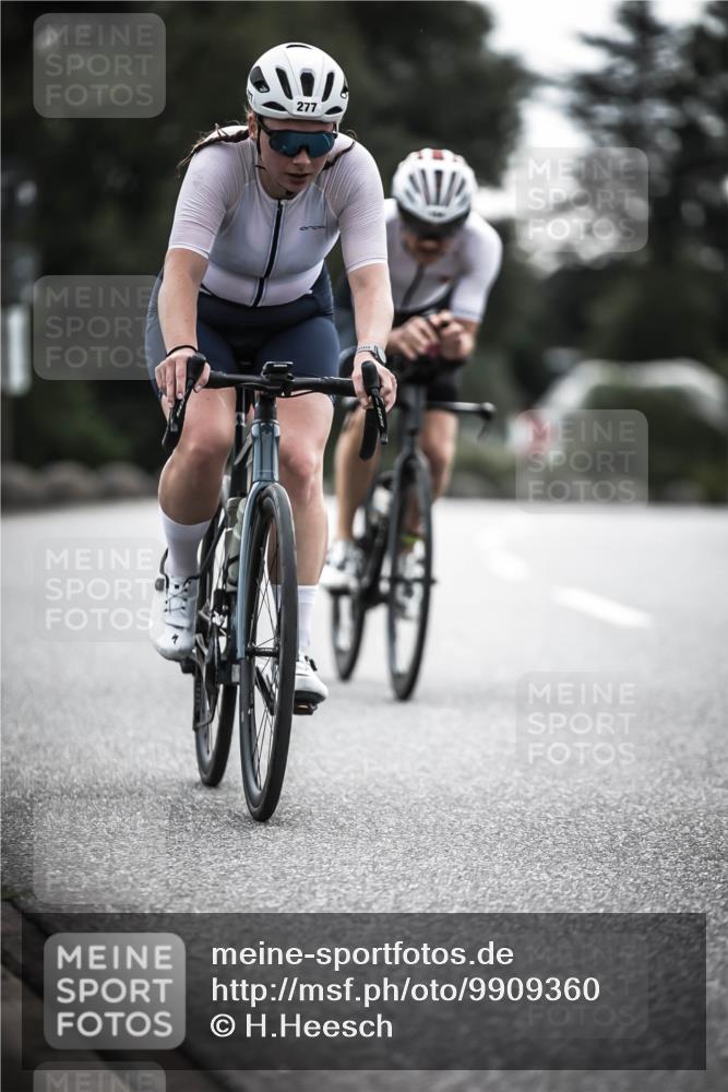 21.06.2026 - 29. Vierlanden-Triathlon H.Heesch http://msf.ph/oto/9909360 21.06.2026 09:28:21 Radfahren 4, 151, 154, 277 meine-sportfotos.de
