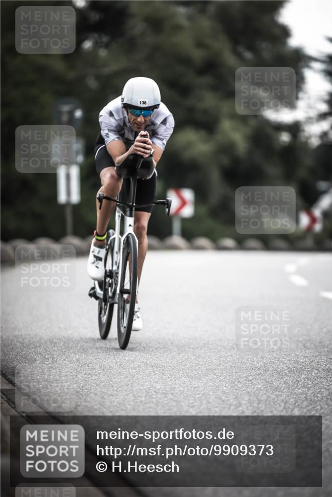 21.06.2026 - 29. Vierlanden-Triathlon H.Heesch http://msf.ph/oto/9909373 21.06.2026 09:29:08 Radfahren 5, 136, 142, 181, 195 meine-sportfotos.de