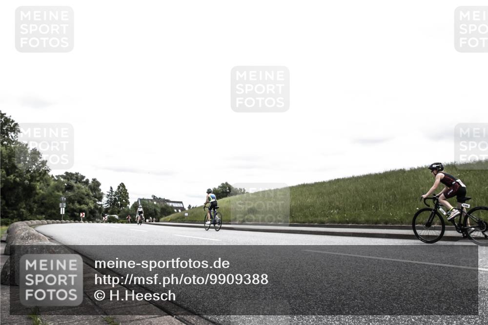 21.06.2026 - 29. Vierlanden-Triathlon H.Heesch http://msf.ph/oto/9909388 21.06.2026 14:56:54 Radfahren  meine-sportfotos.de