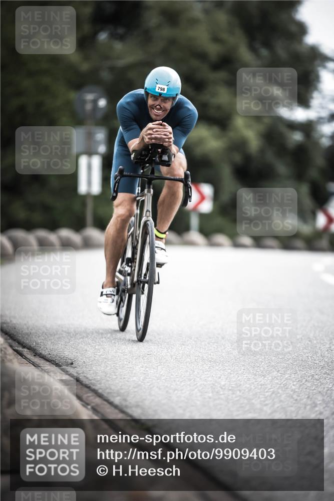 21.06.2026 - 29. Vierlanden-Triathlon H.Heesch http://msf.ph/oto/9909403 21.06.2026 11:54:15 Radfahren 91, 266, 798, 807, 892 meine-sportfotos.de