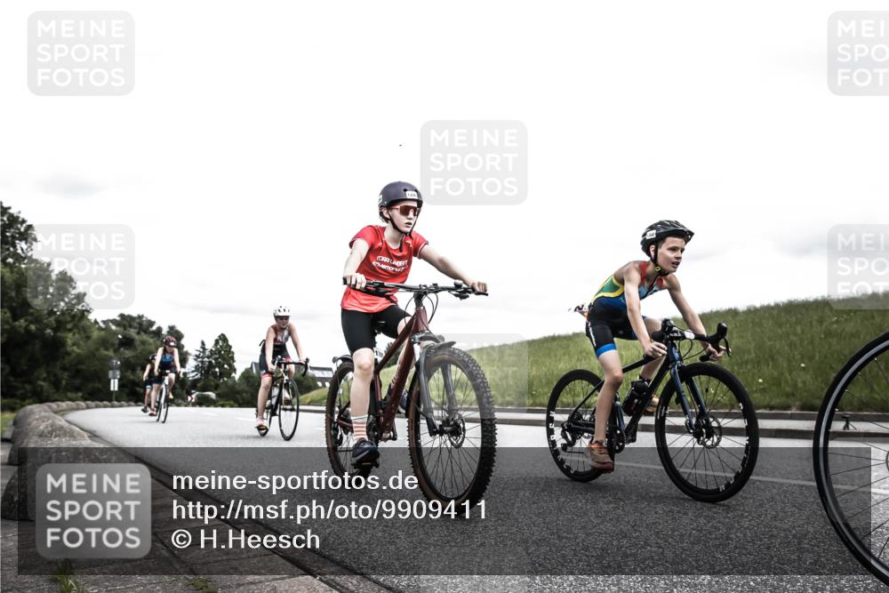 21.06.2026 - 29. Vierlanden-Triathlon H.Heesch http://msf.ph/oto/9909411 21.06.2026 14:57:06 Radfahren 1302, 1322, 1334 meine-sportfotos.de