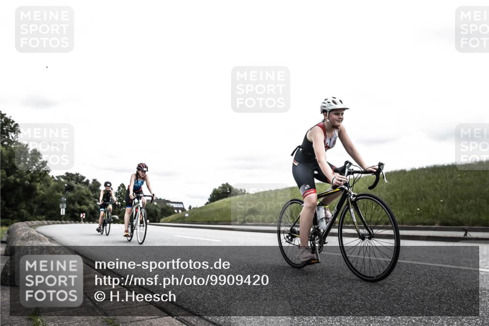 21.06.2026 - 29. Vierlanden-Triathlon H.Heesch http://msf.ph/oto/9909420 21.06.2026 14:57:07 Radfahren 1302, 1322, 1334 meine-sportfotos.de