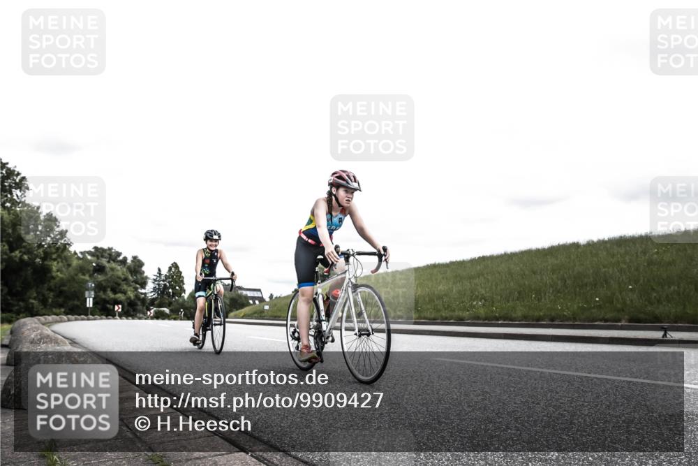 21.06.2026 - 29. Vierlanden-Triathlon H.Heesch http://msf.ph/oto/9909427 21.06.2026 14:57:08 Radfahren 1302, 1322, 1334 meine-sportfotos.de