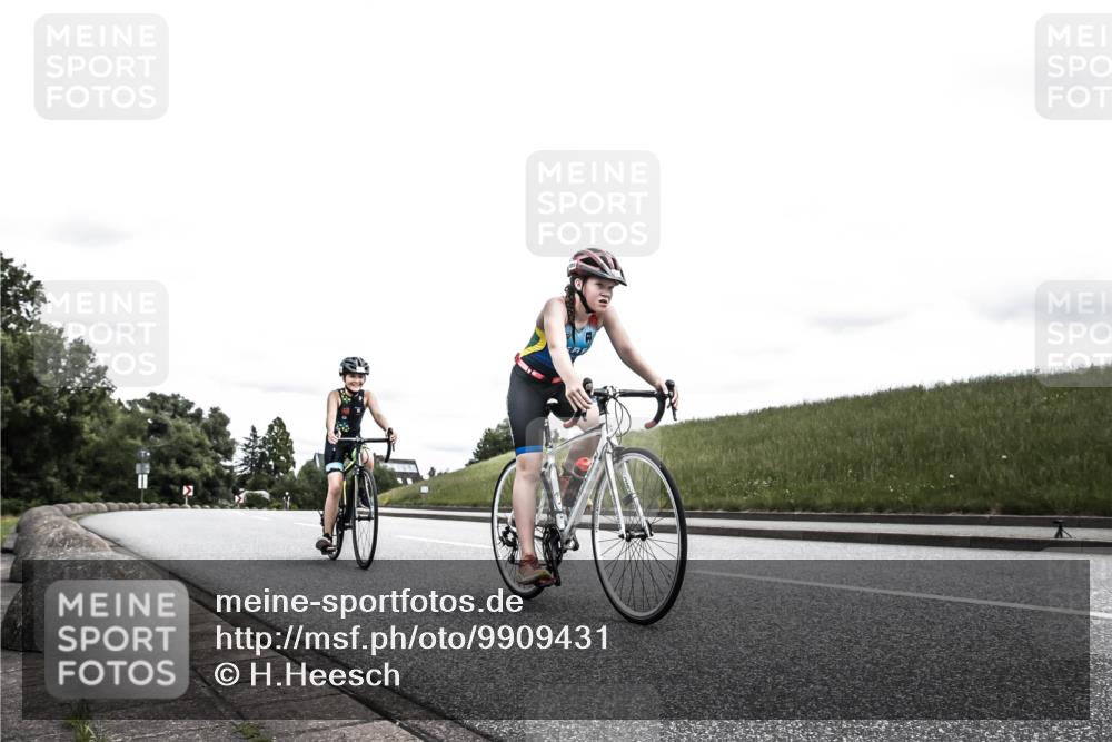 21.06.2026 - 29. Vierlanden-Triathlon H.Heesch http://msf.ph/oto/9909431 21.06.2026 14:57:08 Radfahren 1302, 1322, 1334 meine-sportfotos.de