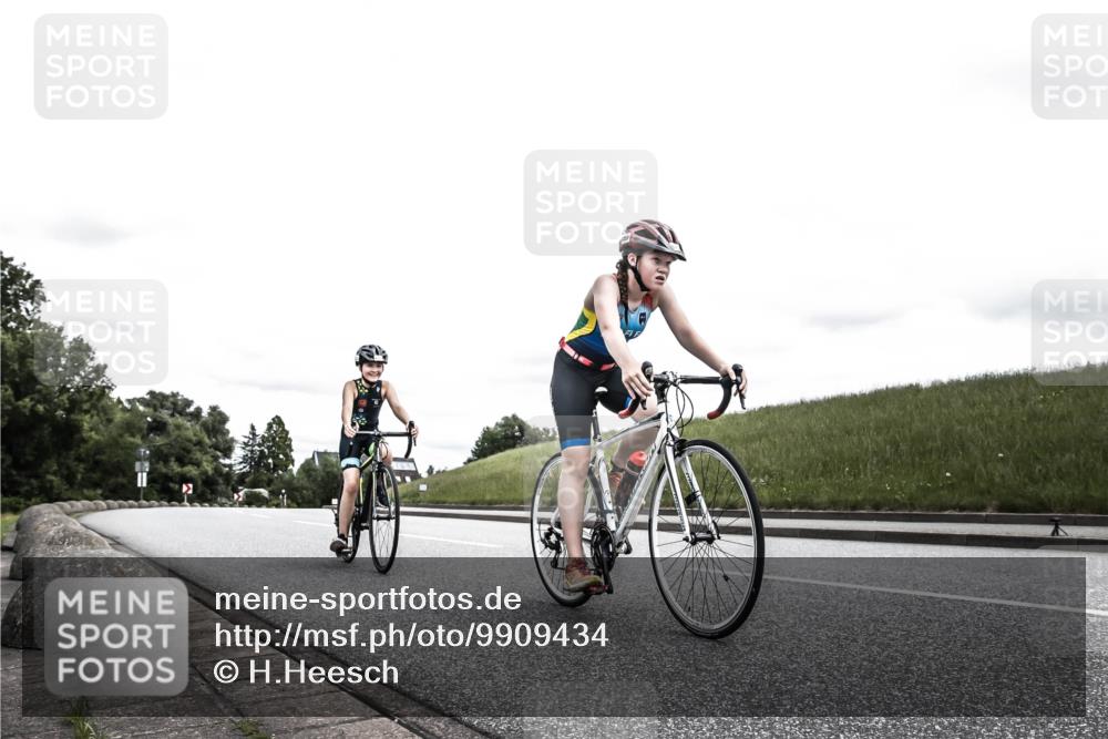 21.06.2026 - 29. Vierlanden-Triathlon H.Heesch http://msf.ph/oto/9909434 21.06.2026 14:57:08 Radfahren 1302, 1322, 1334 meine-sportfotos.de