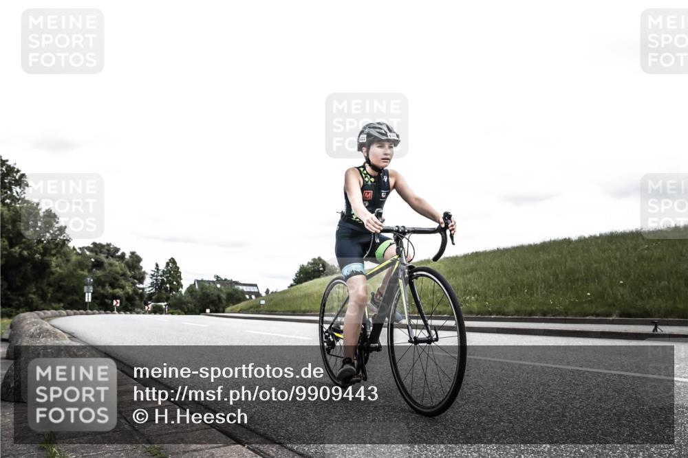 21.06.2026 - 29. Vierlanden-Triathlon H.Heesch http://msf.ph/oto/9909443 21.06.2026 14:57:09 Radfahren 1322 meine-sportfotos.de