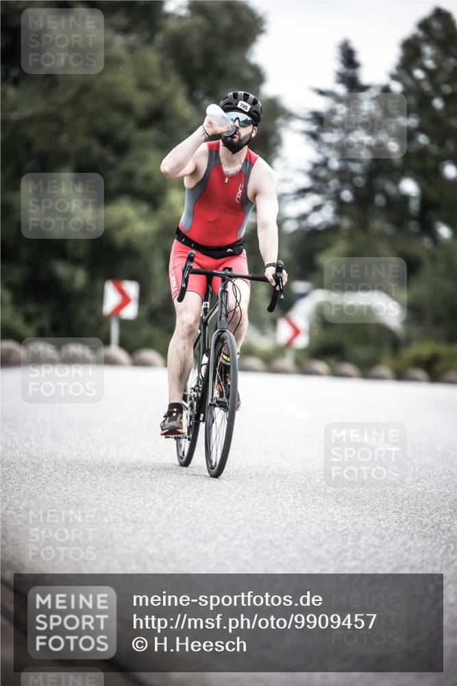 21.06.2026 - 29. Vierlanden-Triathlon H.Heesch http://msf.ph/oto/9909457 21.06.2026 11:54:26 Radfahren 705 meine-sportfotos.de