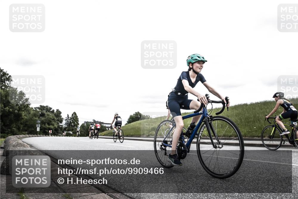 21.06.2026 - 29. Vierlanden-Triathlon H.Heesch http://msf.ph/oto/9909466 21.06.2026 14:57:19 Radfahren  meine-sportfotos.de
