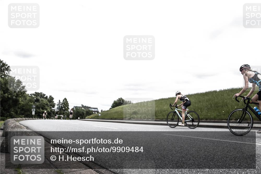 21.06.2026 - 29. Vierlanden-Triathlon H.Heesch http://msf.ph/oto/9909484 21.06.2026 14:57:50 Radfahren 1305 meine-sportfotos.de