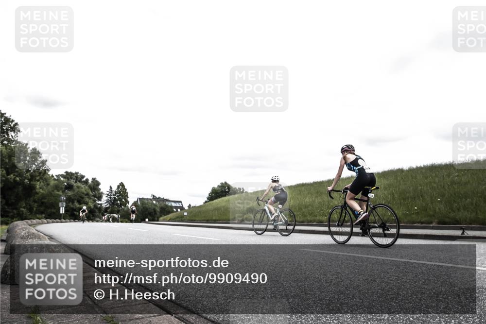 21.06.2026 - 29. Vierlanden-Triathlon H.Heesch http://msf.ph/oto/9909490 21.06.2026 14:57:51 Radfahren 1305 meine-sportfotos.de