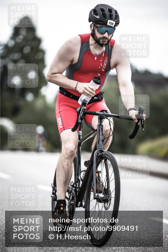 21.06.2026 - 29. Vierlanden-Triathlon H.Heesch http://msf.ph/oto/9909491 21.06.2026 11:54:27 Radfahren 705 meine-sportfotos.de