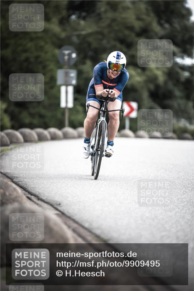 21.06.2026 - 29. Vierlanden-Triathlon H.Heesch http://msf.ph/oto/9909495 21.06.2026 11:54:35 Radfahren 247, 667, 672 meine-sportfotos.de