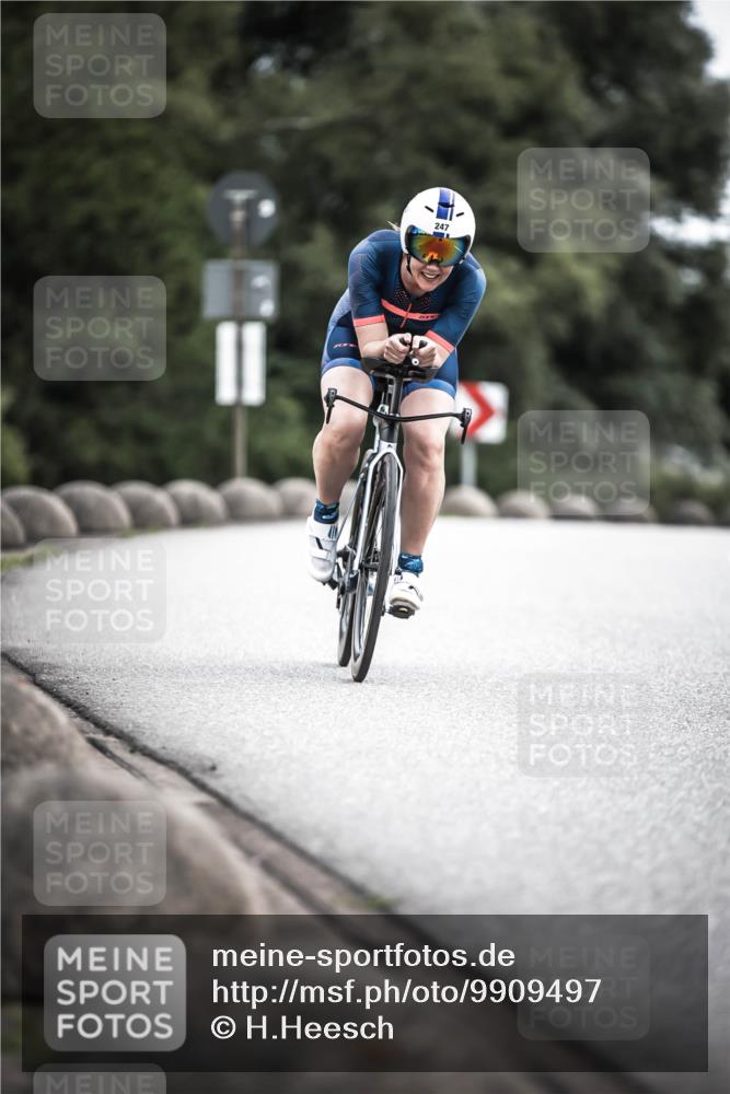 21.06.2026 - 29. Vierlanden-Triathlon H.Heesch http://msf.ph/oto/9909497 21.06.2026 11:54:35 Radfahren 247, 667, 672 meine-sportfotos.de