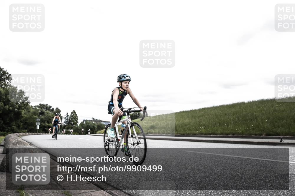21.06.2026 - 29. Vierlanden-Triathlon H.Heesch http://msf.ph/oto/9909499 21.06.2026 14:57:59 Radfahren 1319 meine-sportfotos.de