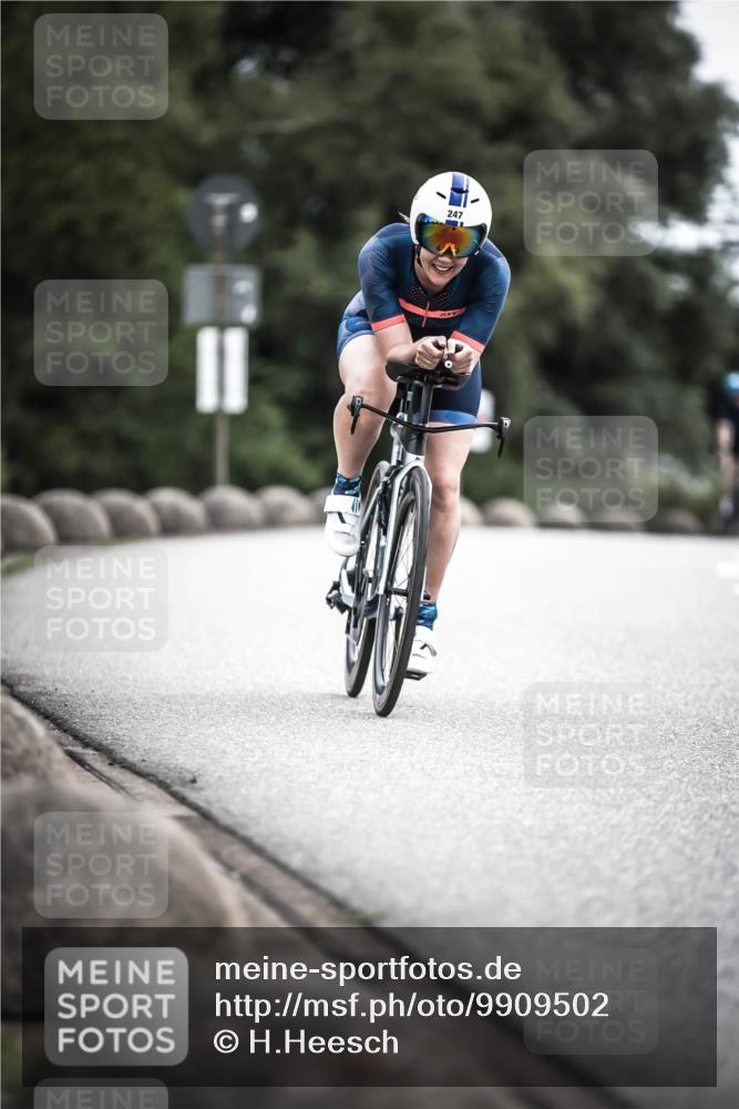 21.06.2026 - 29. Vierlanden-Triathlon H.Heesch http://msf.ph/oto/9909502 21.06.2026 11:54:35 Radfahren 247, 667, 672 meine-sportfotos.de