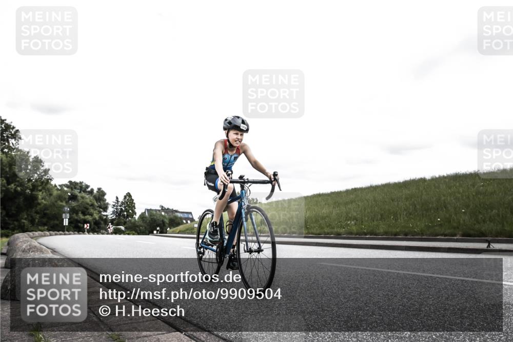 21.06.2026 - 29. Vierlanden-Triathlon H.Heesch http://msf.ph/oto/9909504 21.06.2026 14:58:01 Radfahren 1319 meine-sportfotos.de
