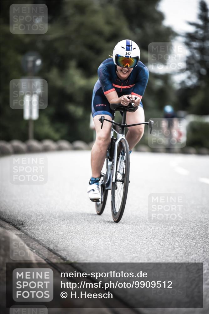 21.06.2026 - 29. Vierlanden-Triathlon H.Heesch http://msf.ph/oto/9909512 21.06.2026 11:54:35 Radfahren 247, 667, 672 meine-sportfotos.de