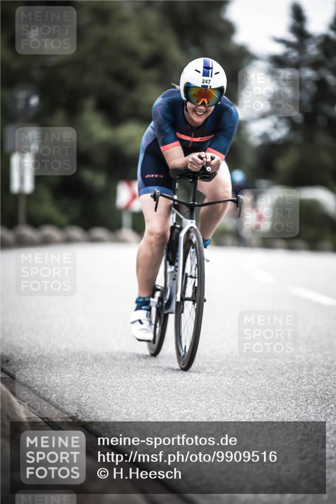 21.06.2026 - 29. Vierlanden-Triathlon H.Heesch http://msf.ph/oto/9909516 21.06.2026 11:54:36 Radfahren 247, 667, 672 meine-sportfotos.de
