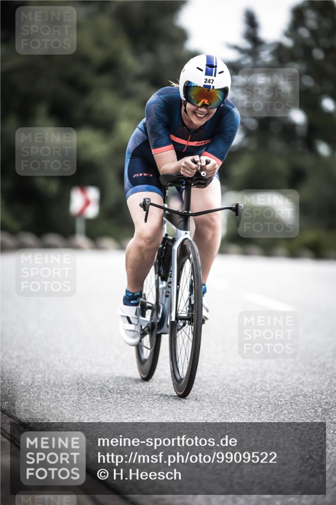 21.06.2026 - 29. Vierlanden-Triathlon H.Heesch http://msf.ph/oto/9909522 21.06.2026 11:54:36 Radfahren 247, 667, 672 meine-sportfotos.de