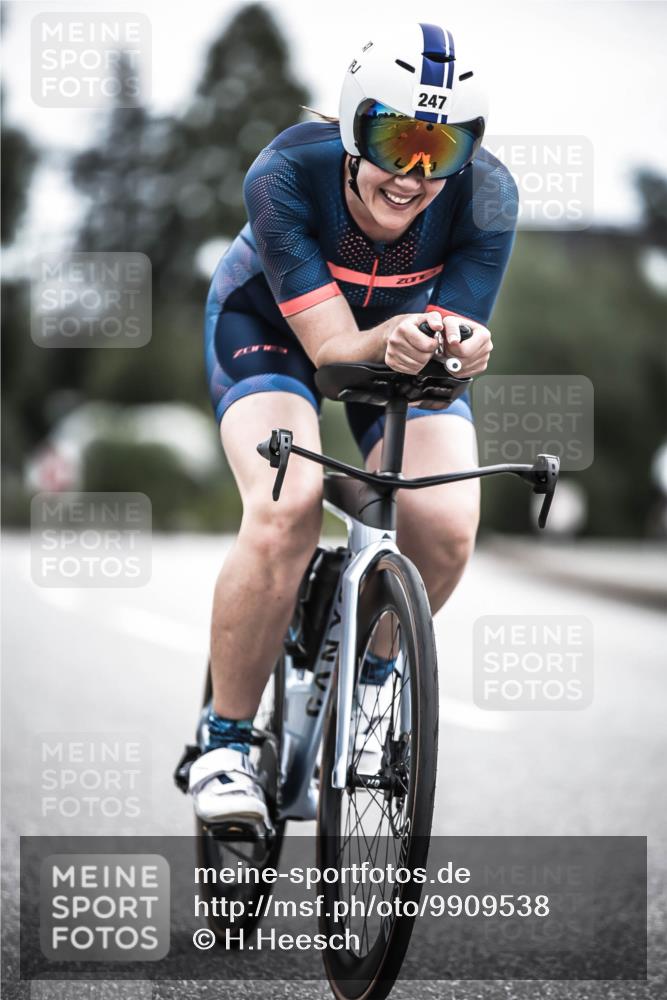 21.06.2026 - 29. Vierlanden-Triathlon H.Heesch http://msf.ph/oto/9909538 21.06.2026 11:54:36 Radfahren 247, 667, 672 meine-sportfotos.de