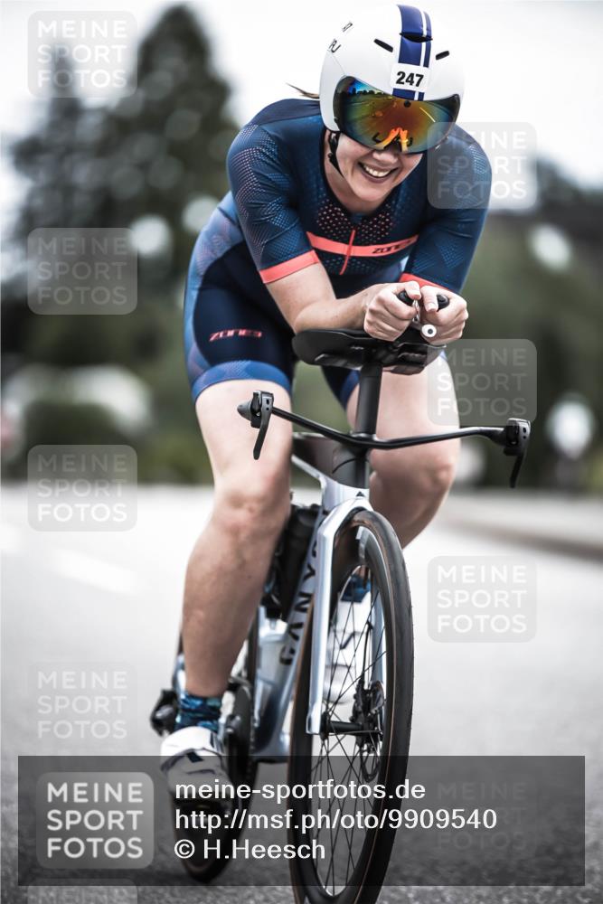 21.06.2026 - 29. Vierlanden-Triathlon H.Heesch http://msf.ph/oto/9909540 21.06.2026 11:54:36 Radfahren 247, 667, 672 meine-sportfotos.de