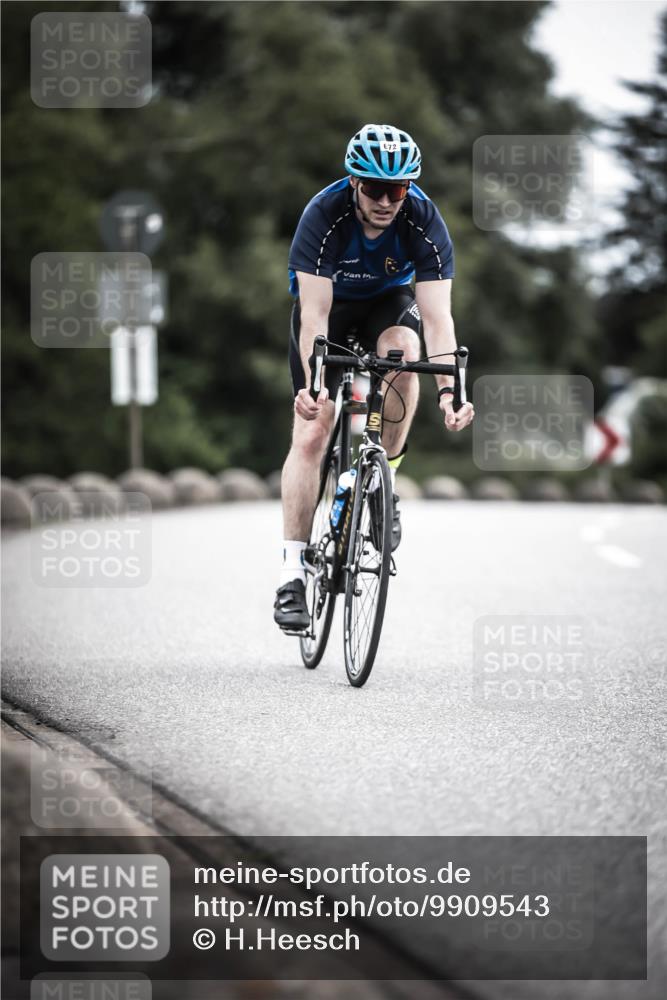 21.06.2026 - 29. Vierlanden-Triathlon H.Heesch http://msf.ph/oto/9909543 21.06.2026 11:54:40 Radfahren 247, 667, 672, 766, 773 meine-sportfotos.de