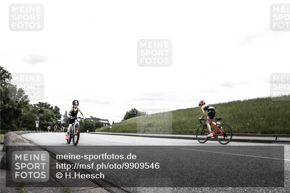 21.06.2026 - 29. Vierlanden-Triathlon H.Heesch http://msf.ph/oto/9909546 21.06.2026 14:58:37 Radfahren 1317 meine-sportfotos.de