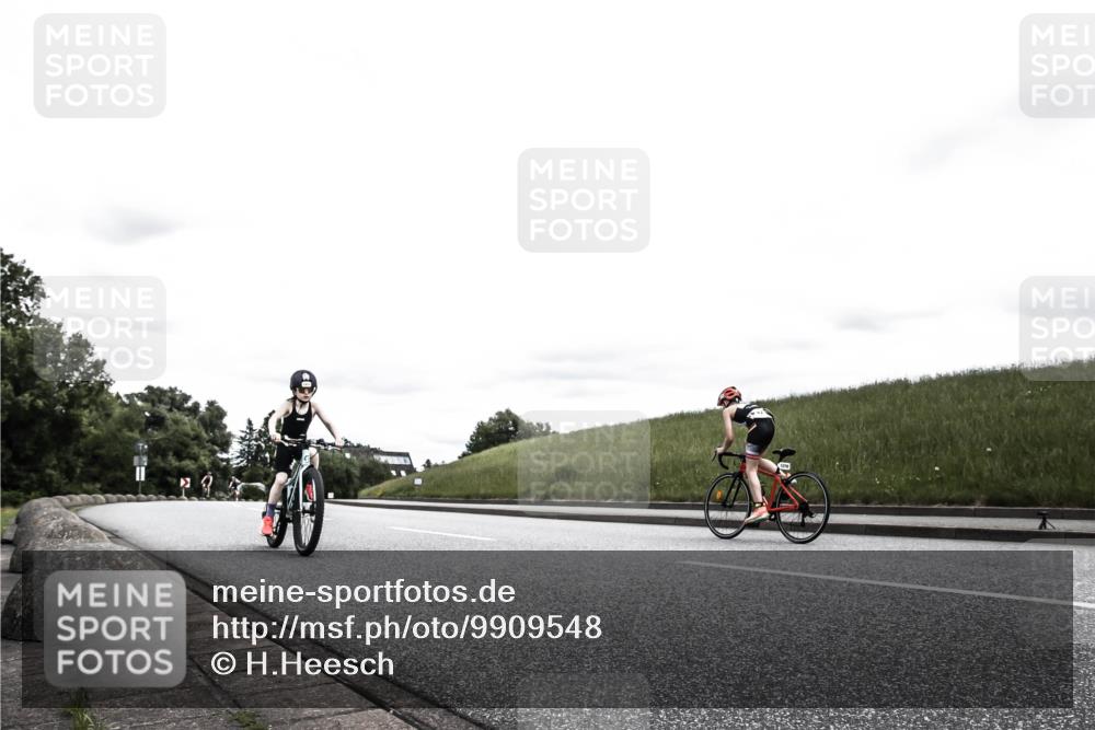 21.06.2026 - 29. Vierlanden-Triathlon H.Heesch http://msf.ph/oto/9909548 21.06.2026 14:58:37 Radfahren 1317 meine-sportfotos.de