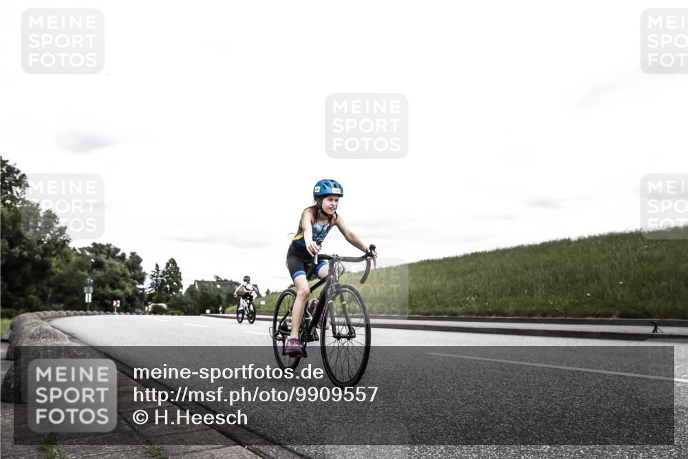 21.06.2026 - 29. Vierlanden-Triathlon H.Heesch http://msf.ph/oto/9909557 21.06.2026 14:58:49 Radfahren 1321 meine-sportfotos.de