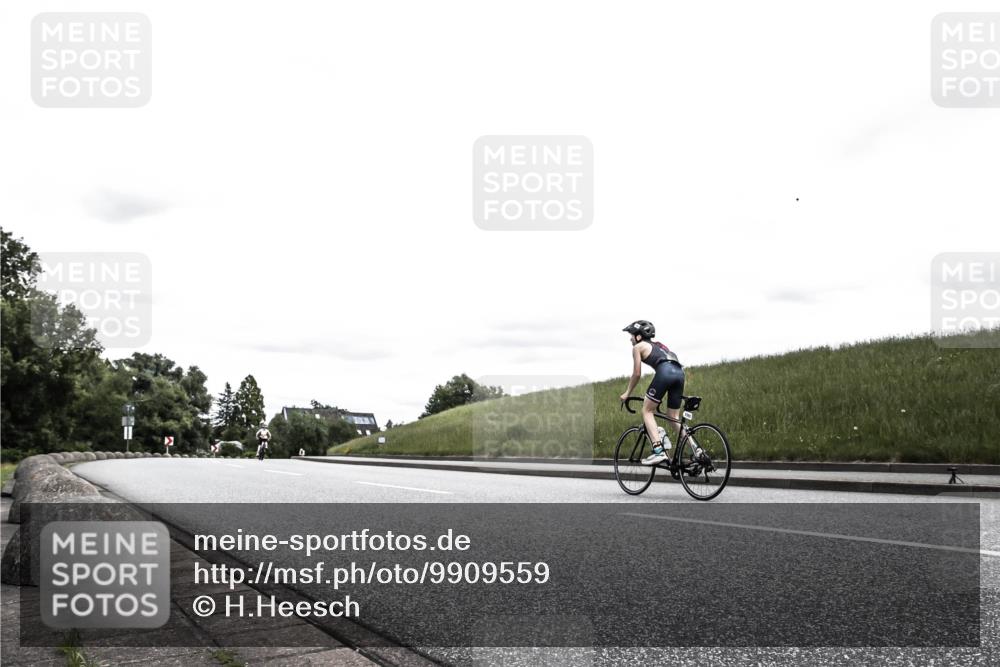 21.06.2026 - 29. Vierlanden-Triathlon H.Heesch http://msf.ph/oto/9909559 21.06.2026 14:58:51 Radfahren 1321 meine-sportfotos.de