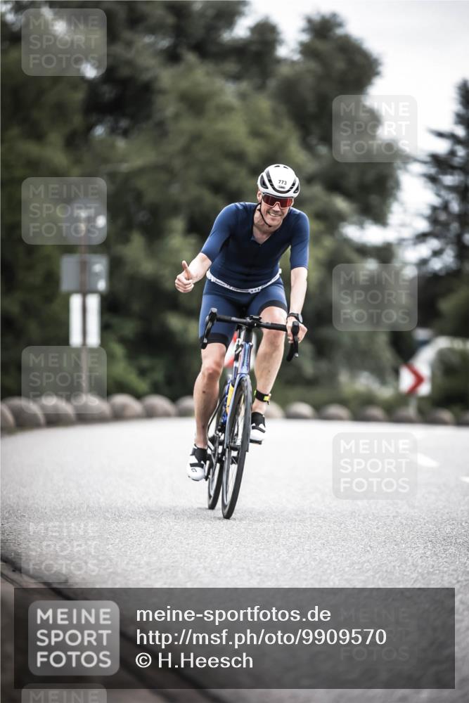 21.06.2026 - 29. Vierlanden-Triathlon H.Heesch http://msf.ph/oto/9909570 21.06.2026 11:54:46 Radfahren 766, 773, 901 meine-sportfotos.de