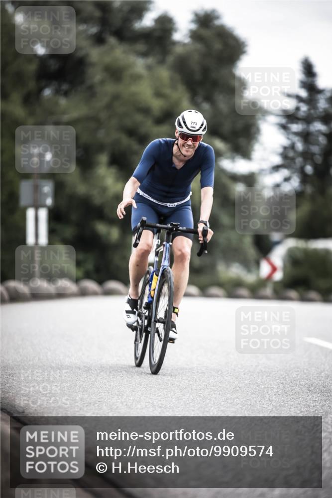 21.06.2026 - 29. Vierlanden-Triathlon H.Heesch http://msf.ph/oto/9909574 21.06.2026 11:54:46 Radfahren 766, 773, 901 meine-sportfotos.de