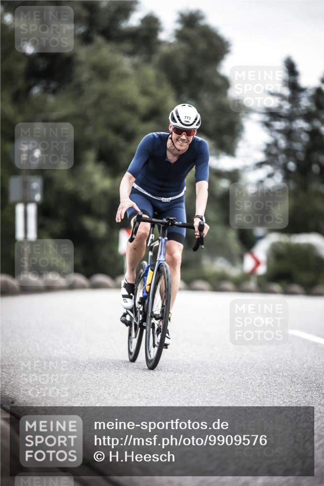 21.06.2026 - 29. Vierlanden-Triathlon H.Heesch http://msf.ph/oto/9909576 21.06.2026 11:54:46 Radfahren 766, 773, 901 meine-sportfotos.de