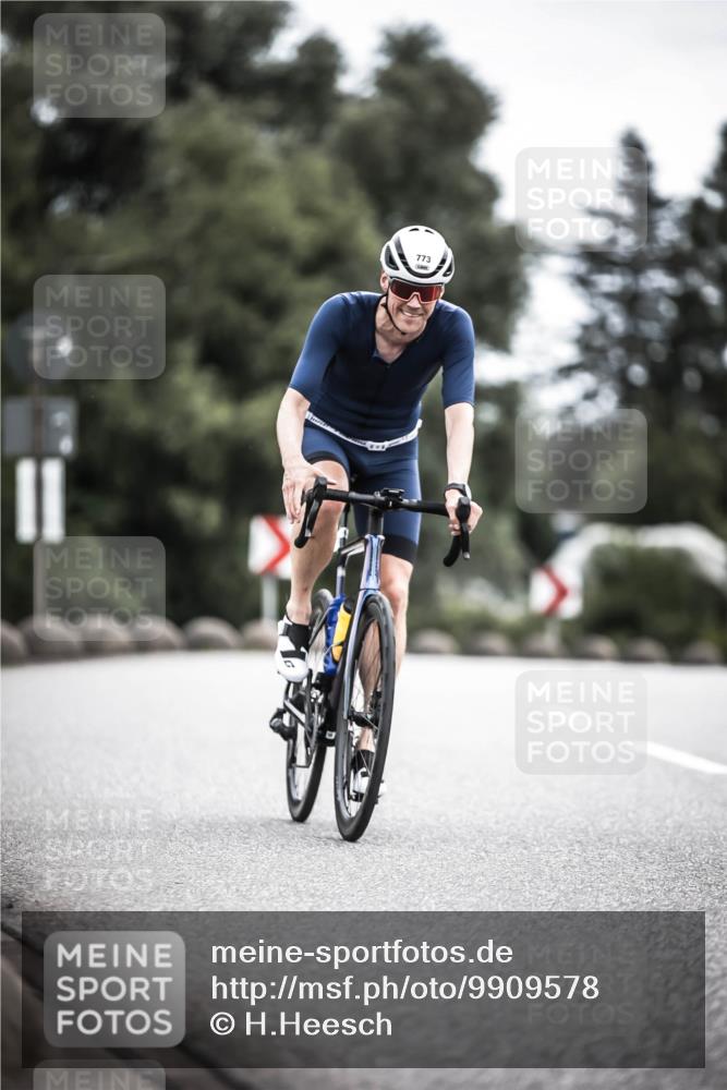 21.06.2026 - 29. Vierlanden-Triathlon H.Heesch http://msf.ph/oto/9909578 21.06.2026 11:54:46 Radfahren 766, 773, 901 meine-sportfotos.de