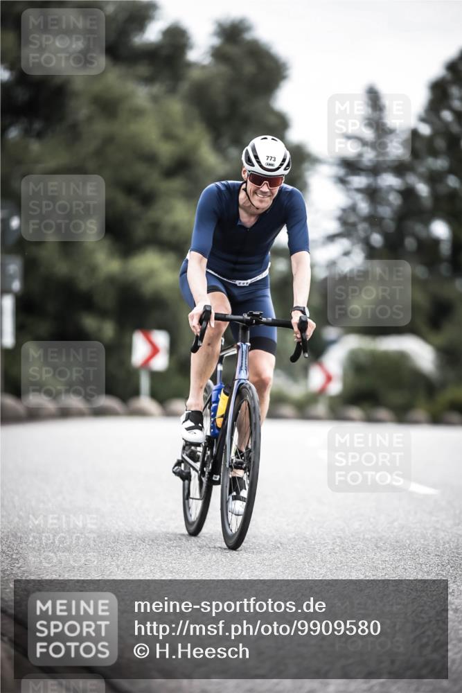 21.06.2026 - 29. Vierlanden-Triathlon H.Heesch http://msf.ph/oto/9909580 21.06.2026 11:54:47 Radfahren 766, 773, 901 meine-sportfotos.de