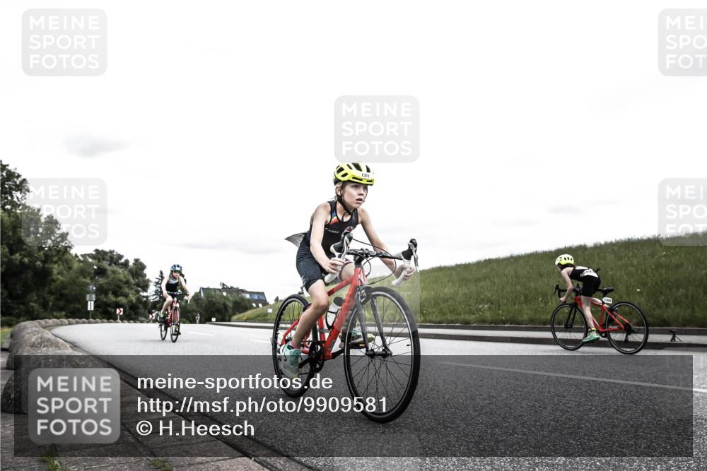 21.06.2026 - 29. Vierlanden-Triathlon H.Heesch http://msf.ph/oto/9909581 21.06.2026 14:59:14 Radfahren 1311, 1332 meine-sportfotos.de