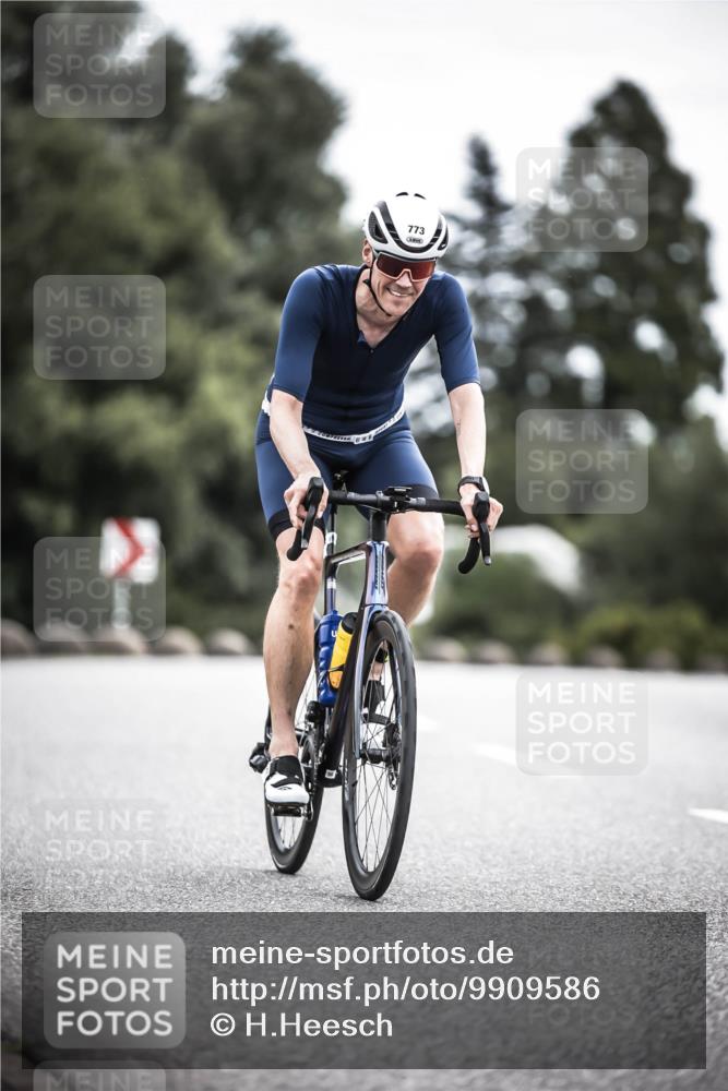 21.06.2026 - 29. Vierlanden-Triathlon H.Heesch http://msf.ph/oto/9909586 21.06.2026 11:54:47 Radfahren 766, 773, 901 meine-sportfotos.de