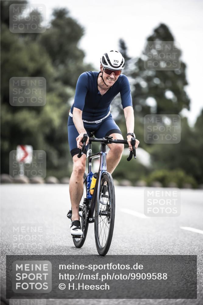 21.06.2026 - 29. Vierlanden-Triathlon H.Heesch http://msf.ph/oto/9909588 21.06.2026 11:54:47 Radfahren 766, 773, 901 meine-sportfotos.de