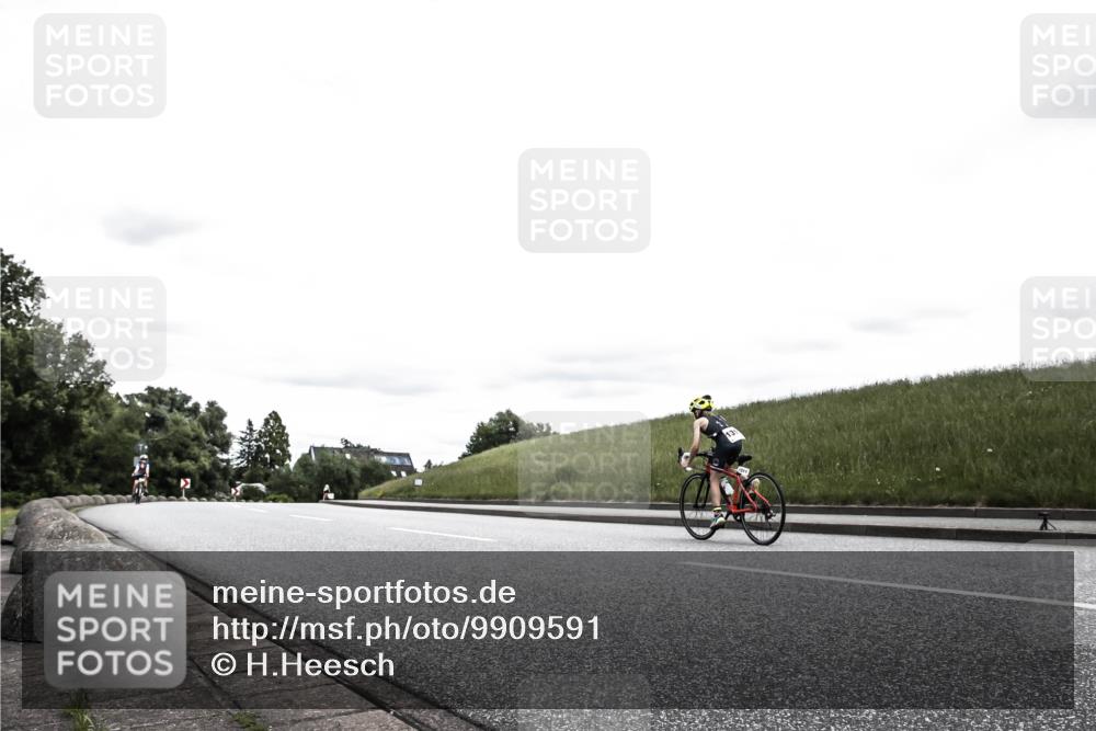 21.06.2026 - 29. Vierlanden-Triathlon H.Heesch http://msf.ph/oto/9909591 21.06.2026 14:59:23 Radfahren 1306 meine-sportfotos.de