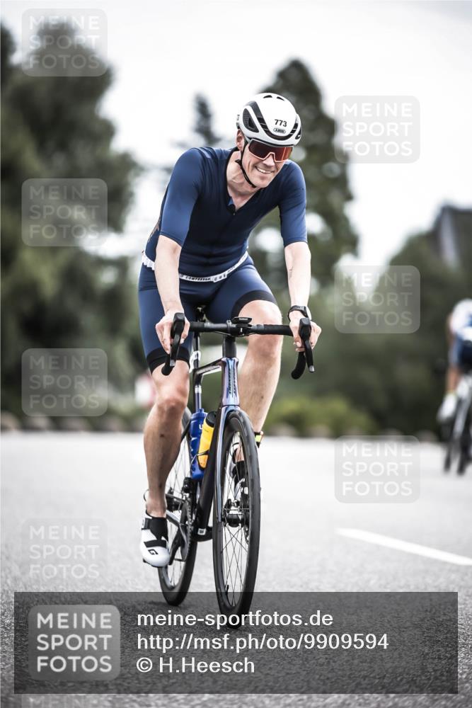 21.06.2026 - 29. Vierlanden-Triathlon H.Heesch http://msf.ph/oto/9909594 21.06.2026 11:54:47 Radfahren 766, 773, 901 meine-sportfotos.de