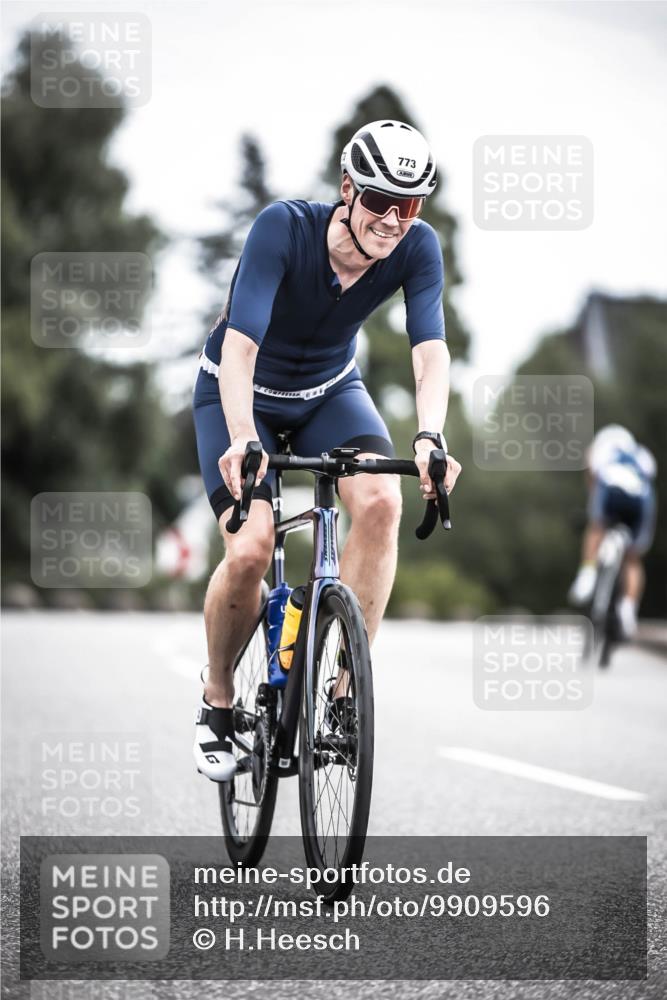21.06.2026 - 29. Vierlanden-Triathlon H.Heesch http://msf.ph/oto/9909596 21.06.2026 11:54:47 Radfahren 766, 773, 901 meine-sportfotos.de